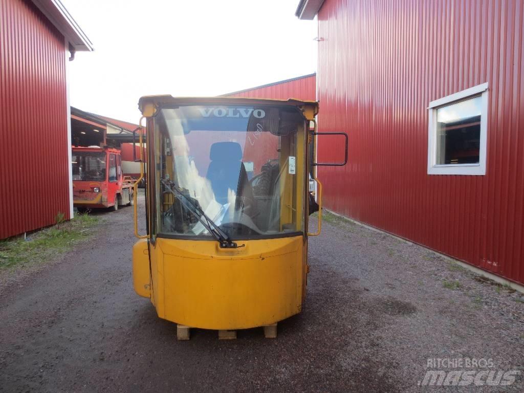 Volvo L 180 D Cabines e interior máquinas construção