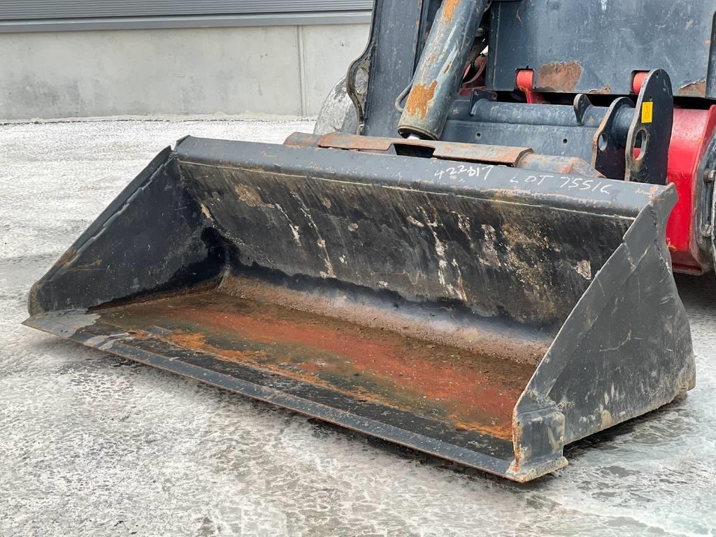 JCB R260 Carregadoras de direcção deslizante