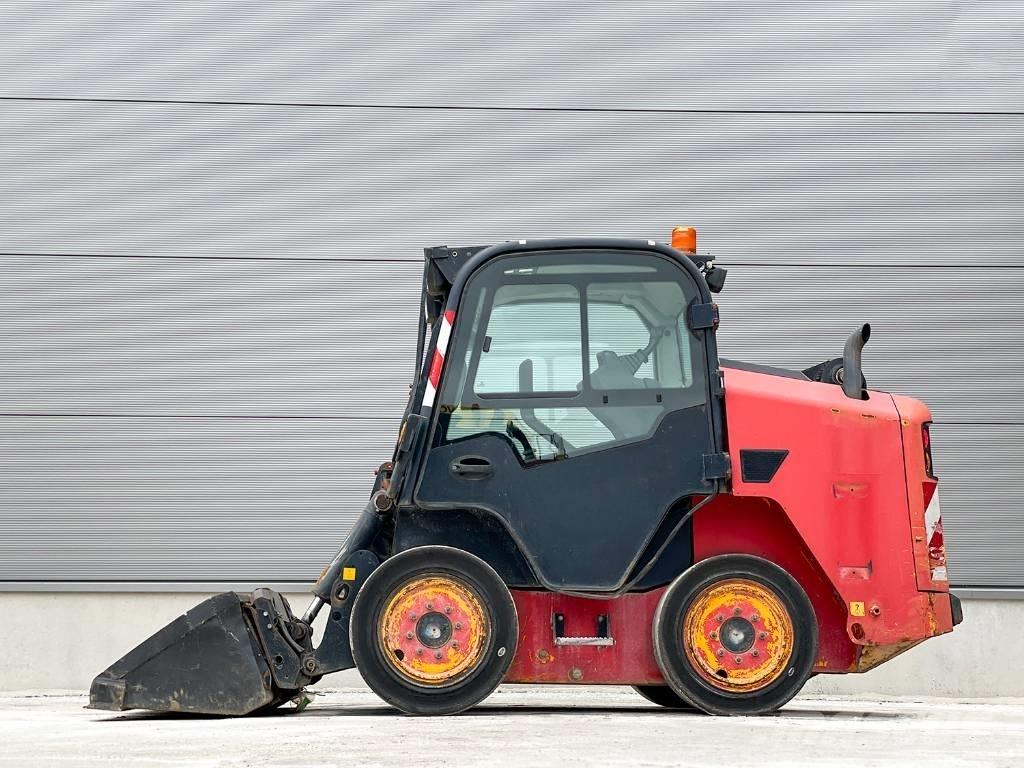 JCB R260 Carregadoras de direcção deslizante