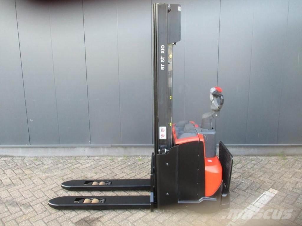 Toyota SWE 120L Empilhador para operador externo