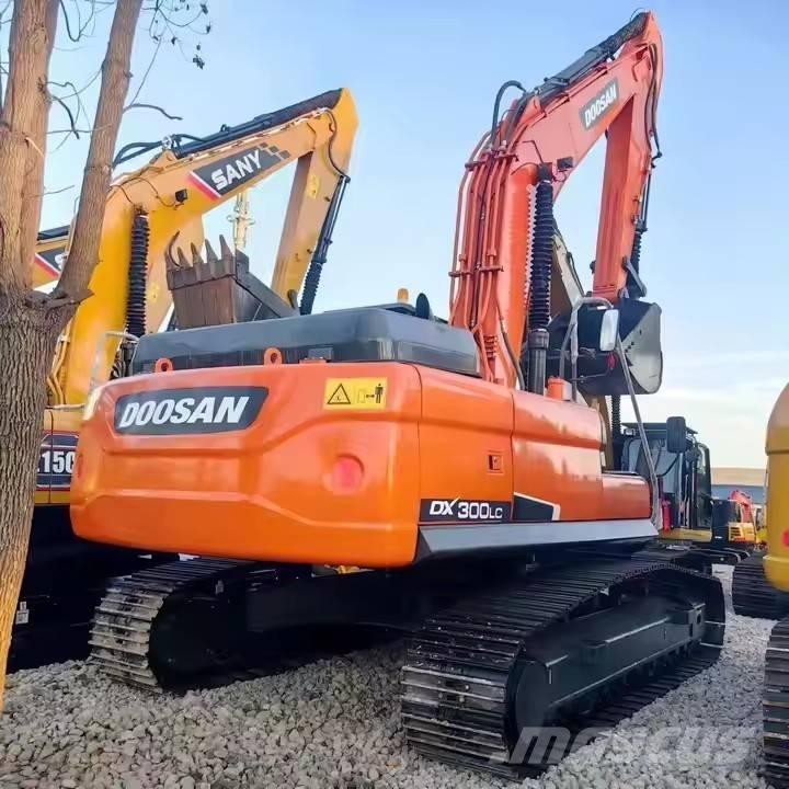 Doosan DX 300 LC Escavadoras de rastos