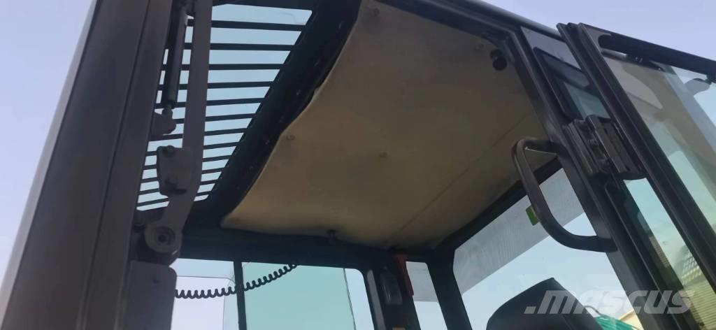 Komatsu 56-7 Escavadoras de rastos