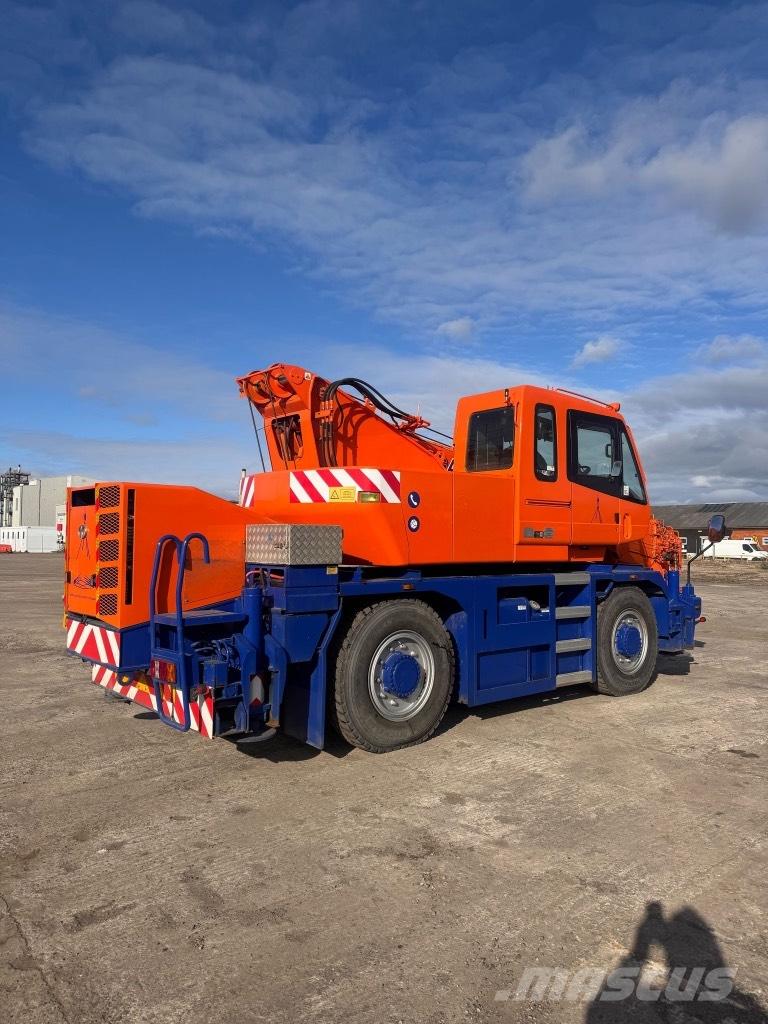 Kato CR 200 Ri Gruas Todo terreno