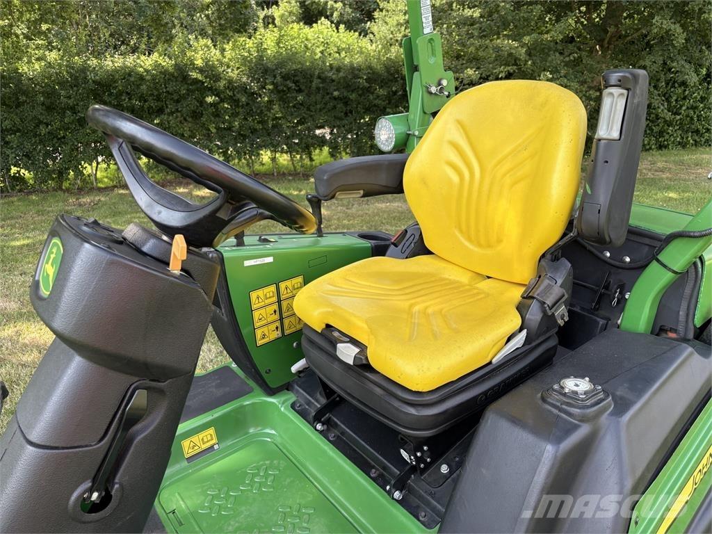 John Deere 1570 Corta-Relvas Riders