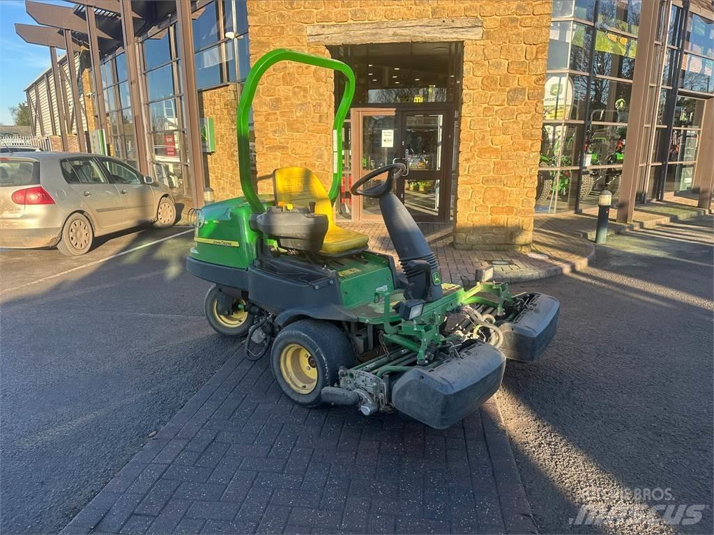 John Deere 2500EH Corta-Relvas walk-behind