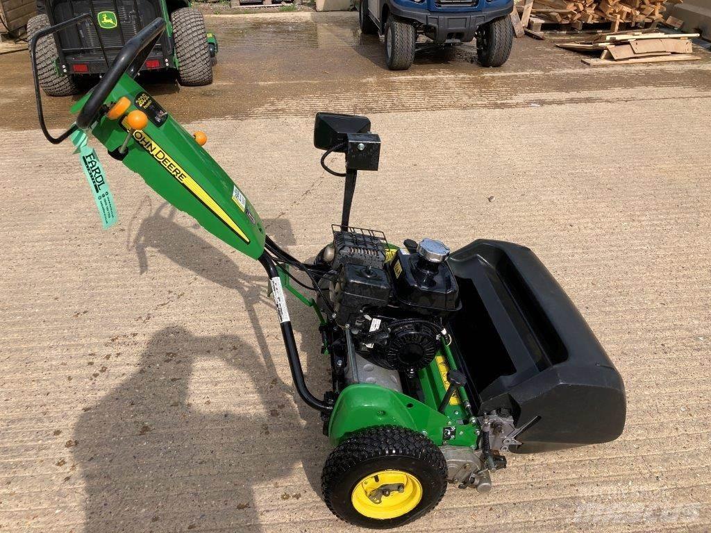 John Deere 260SL Corta-Relvas walk-behind