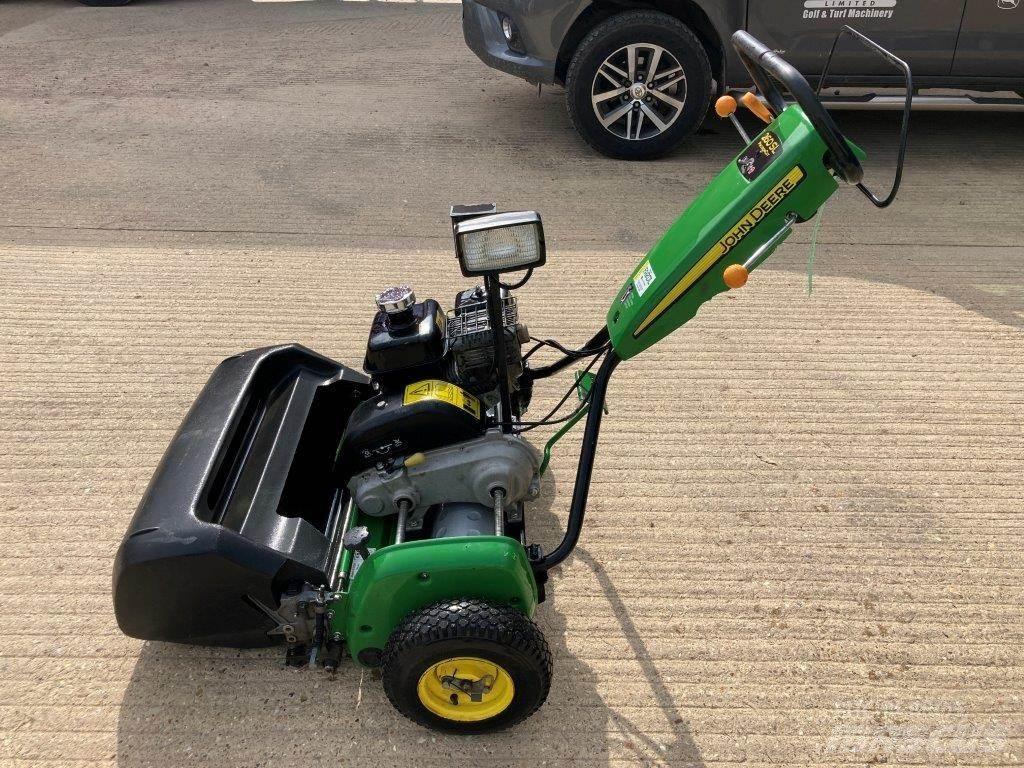 John Deere 260SL Corta-Relvas walk-behind