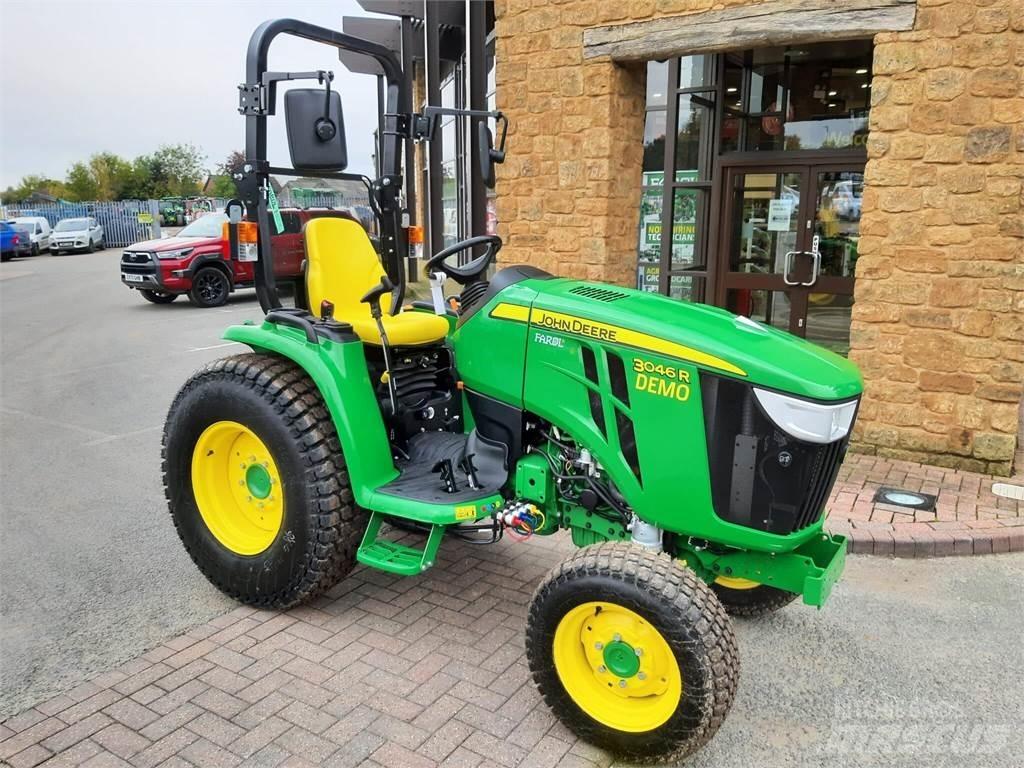 John Deere 3046R Tractores compactos