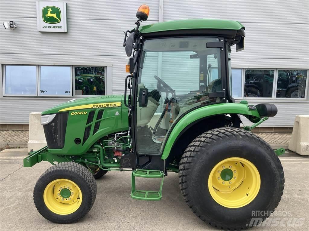 John Deere 4066R Tractores compactos