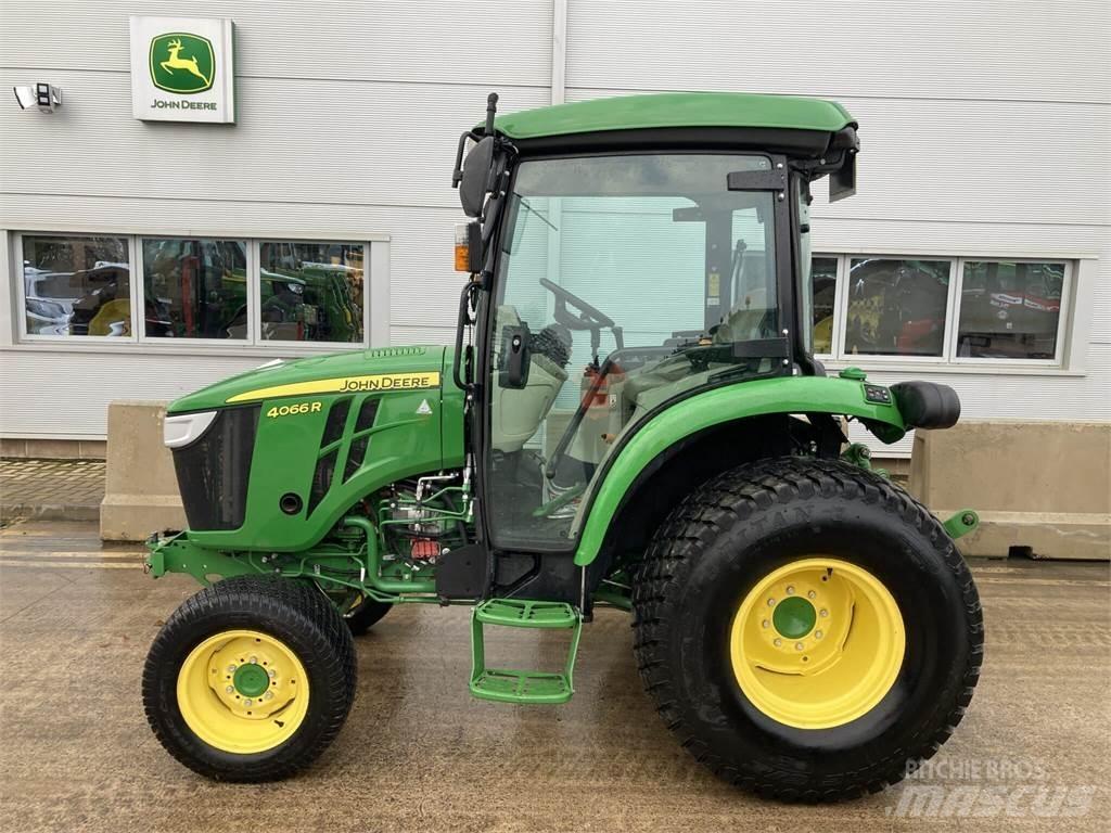 John Deere 4066R Tractores compactos