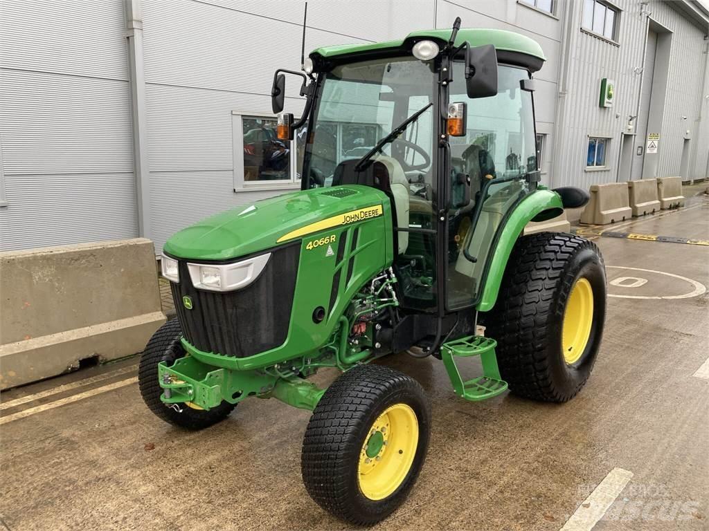John Deere 4066R Tractores compactos