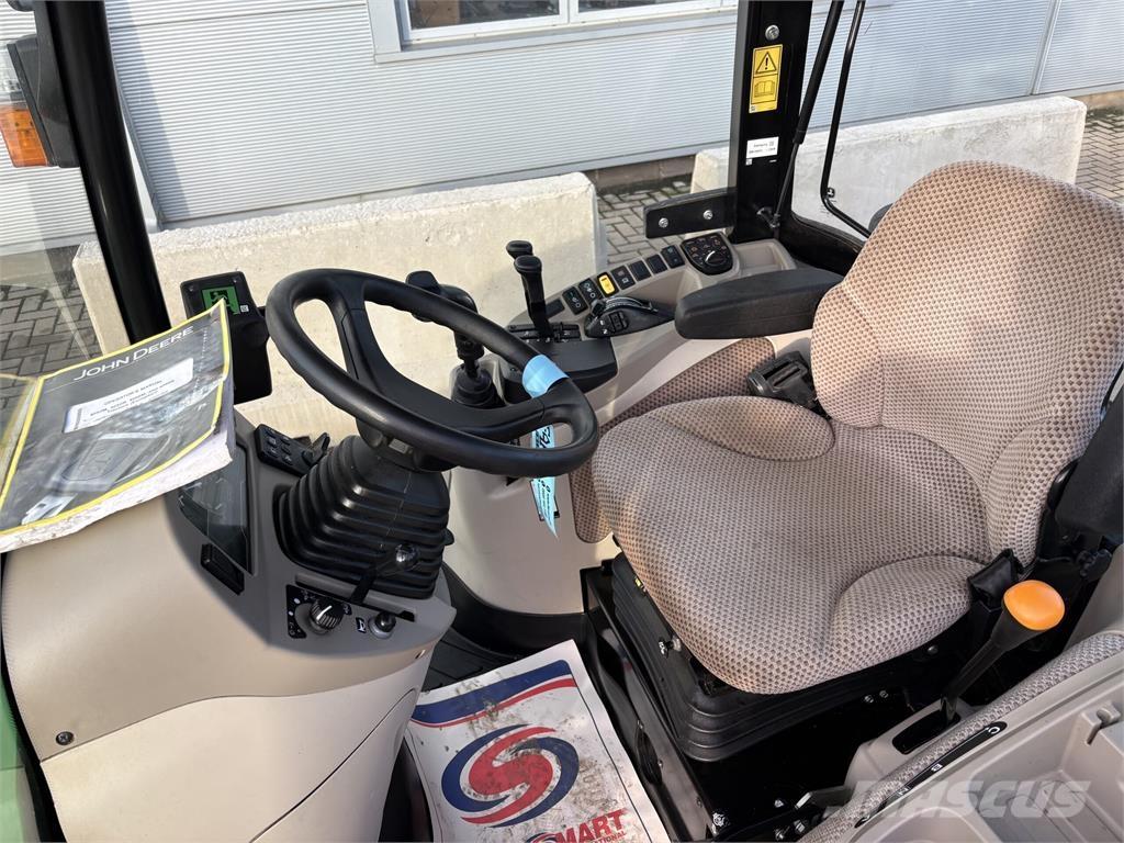 John Deere 4066R Tractores compactos