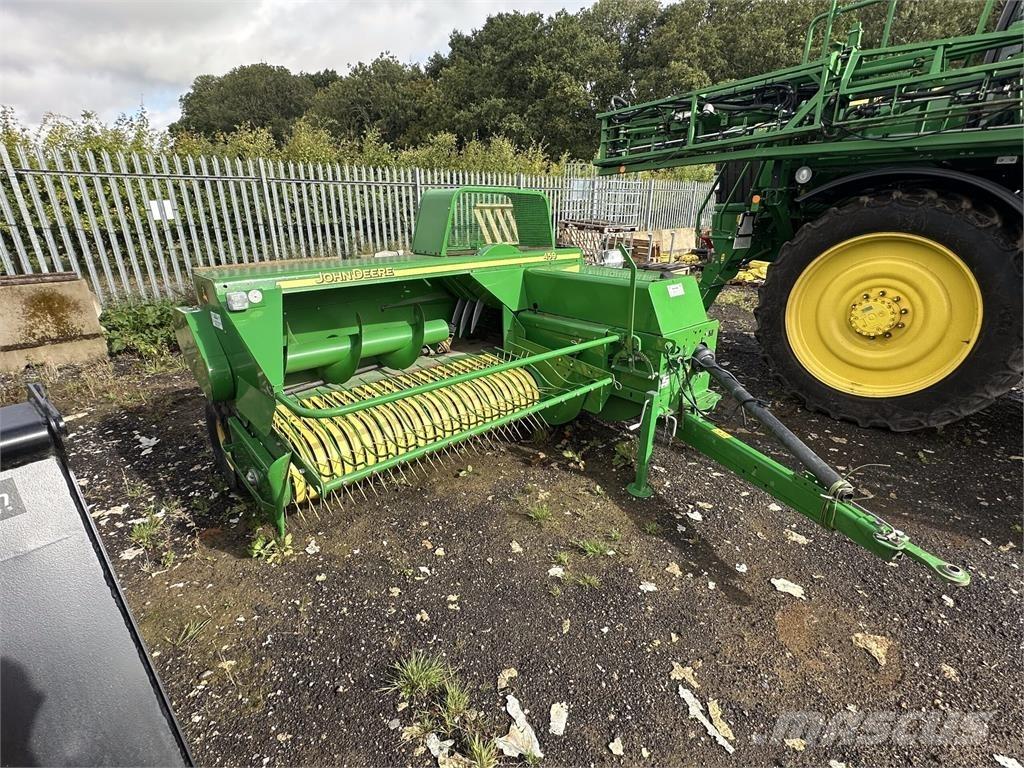 John Deere 459 Enfardadeira de fardos quadrados