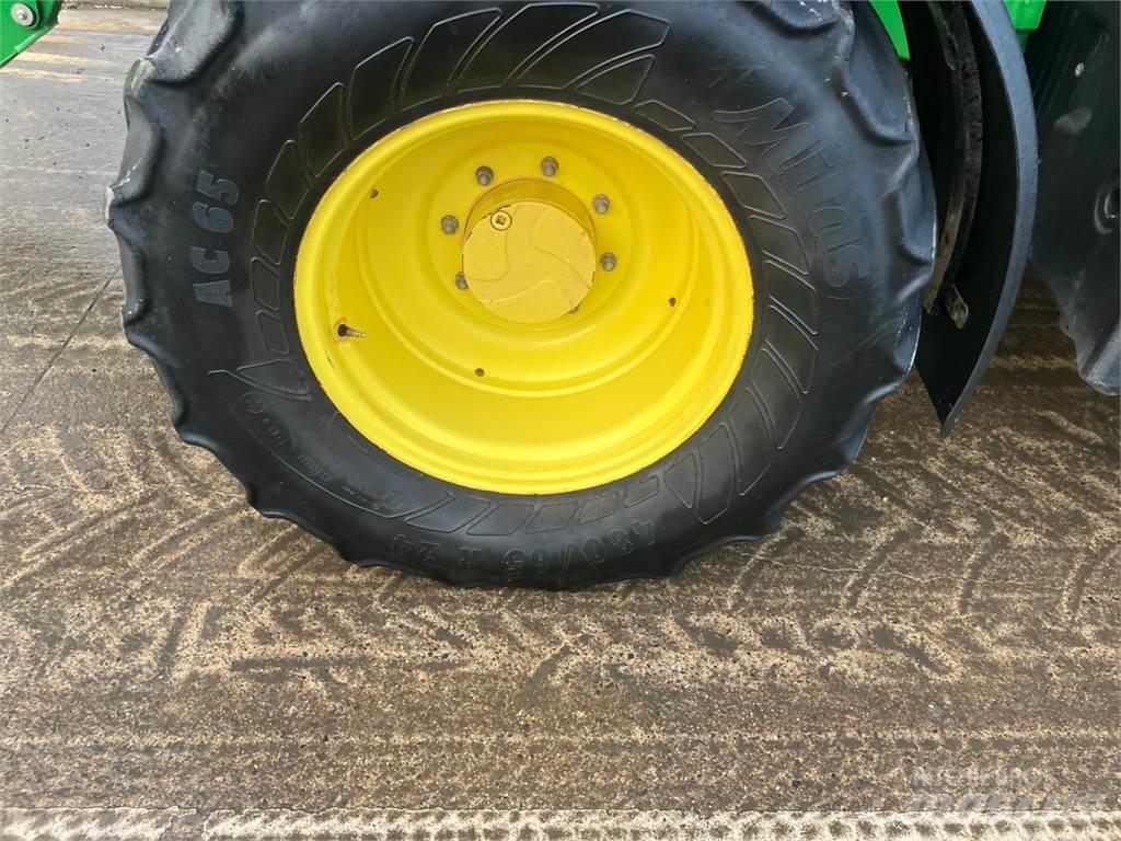 John Deere 6120M Tratores Agrícolas usados