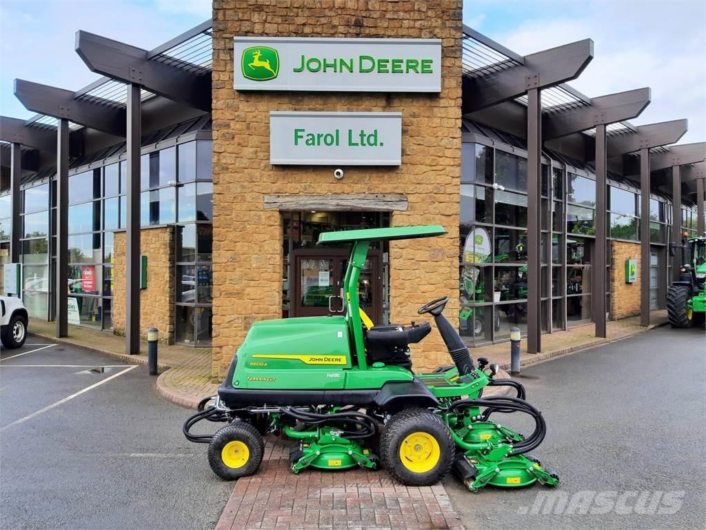 John Deere 8800A Corta-Relvas walk-behind