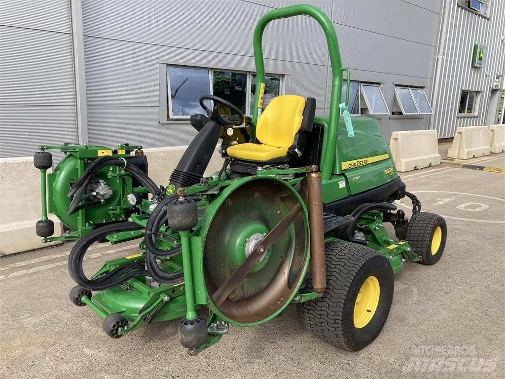 John Deere 9009A Corta-Relvas walk-behind