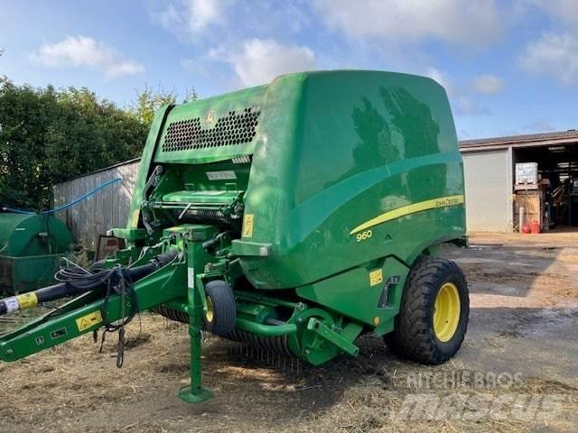John Deere 960 Enfardadeira de fardos quadrados