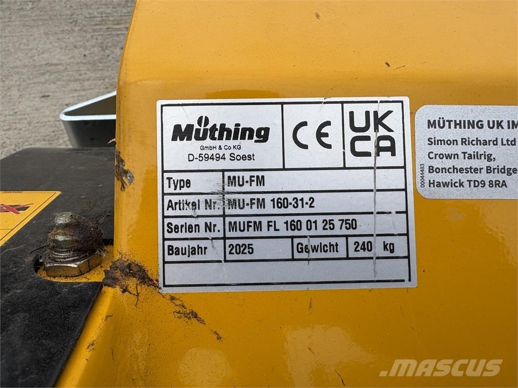 Muthing MU-FM160 Corta-Relvas montadas e arrastadas