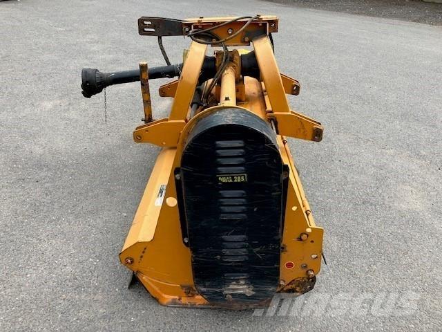 TEAGLE Dual 285 Gadanheiras e cortadores de folhas para pastos