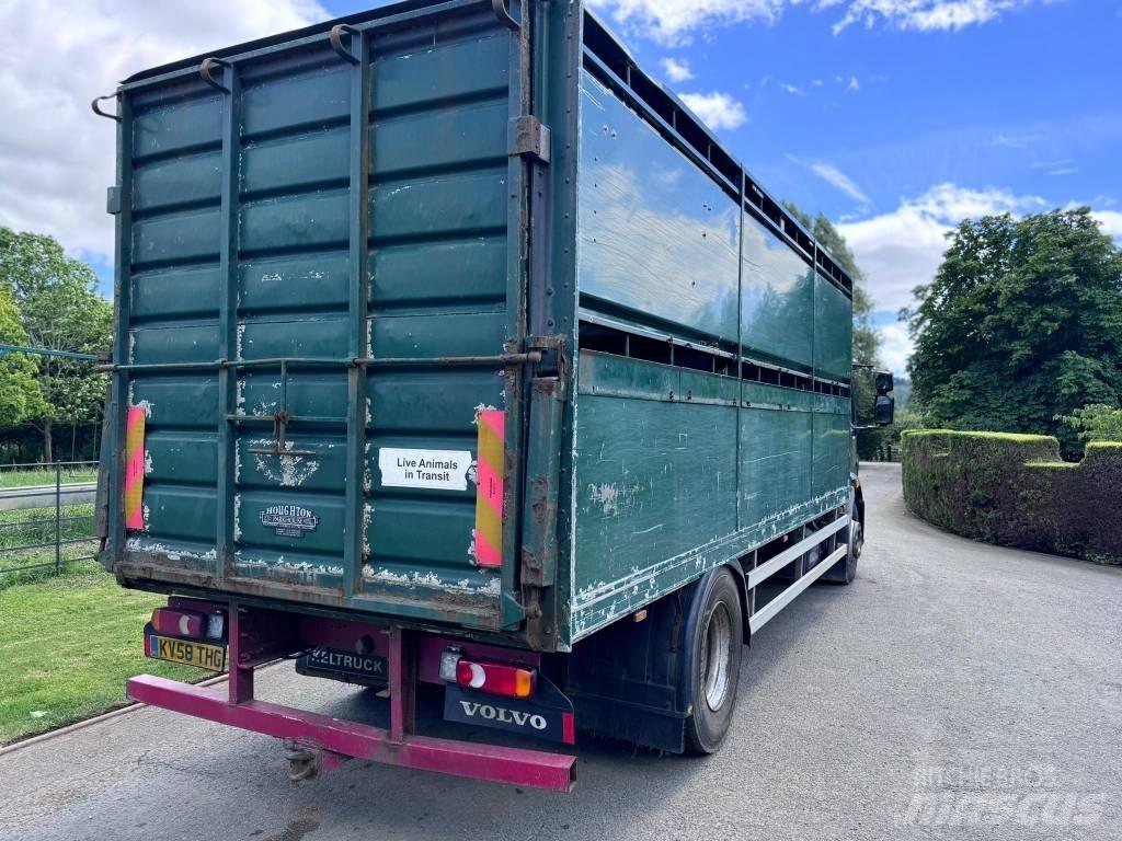 Volvo FL 240 Camiões de transporte de animais