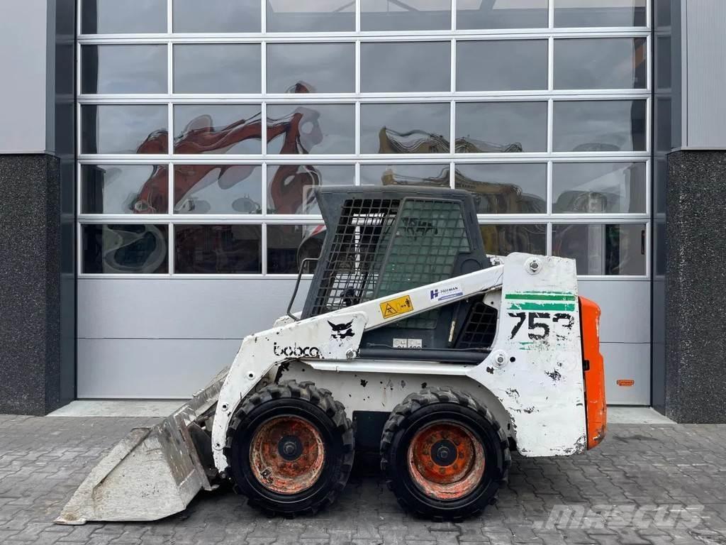 Bobcat 753 Carregadoras de direcção deslizante