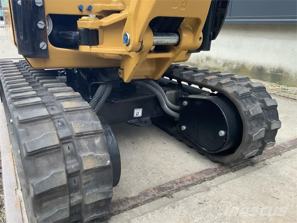 CAT 300.9 D Mini Escavadoras <7t