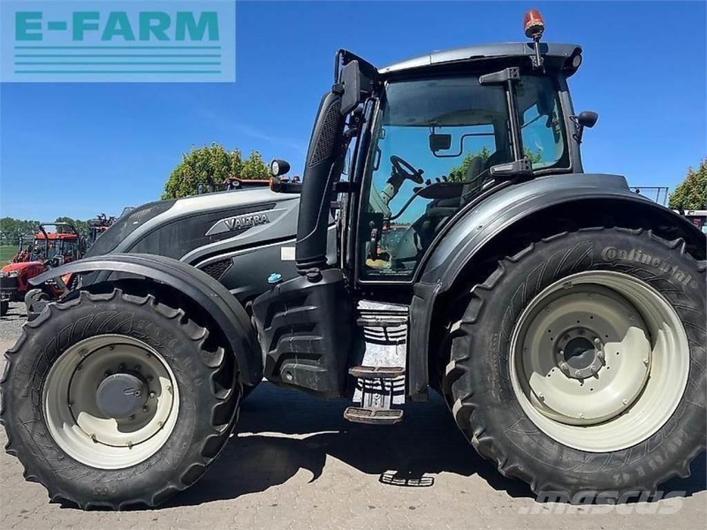 Valtra t174es Tratores Agrícolas usados