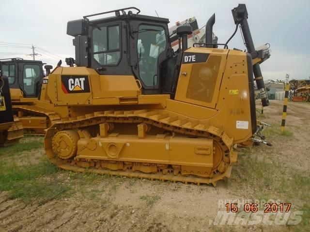 CAT D7E Dozers - Tratores rastos