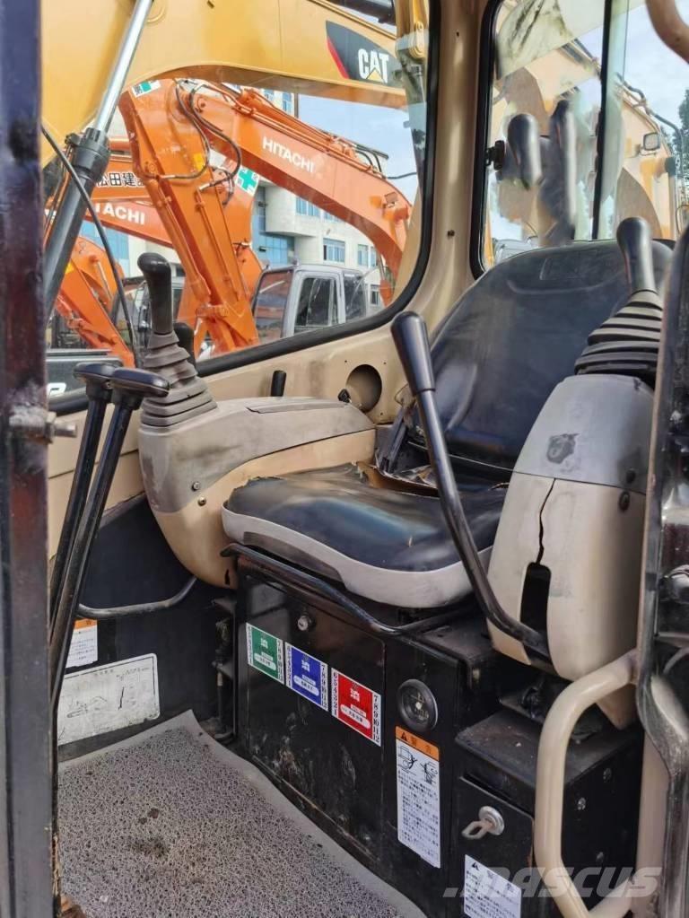 CAT 303 CR Mini Escavadoras <7t