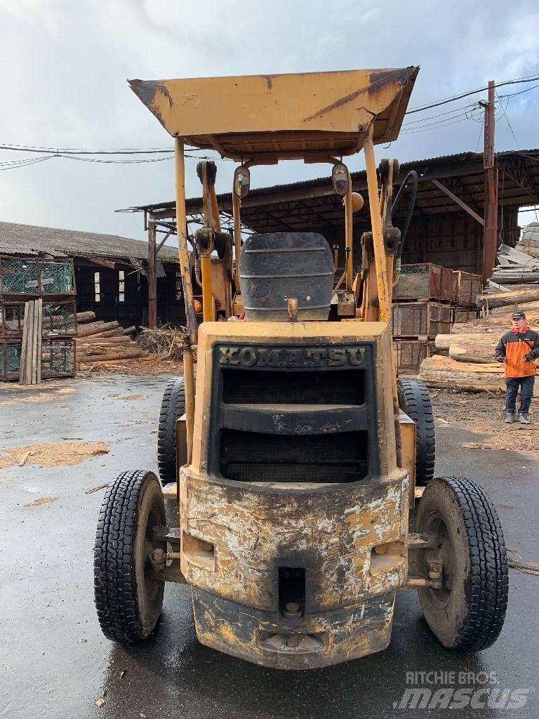 Komatsu SD25-1 Empilhadores Elevadores