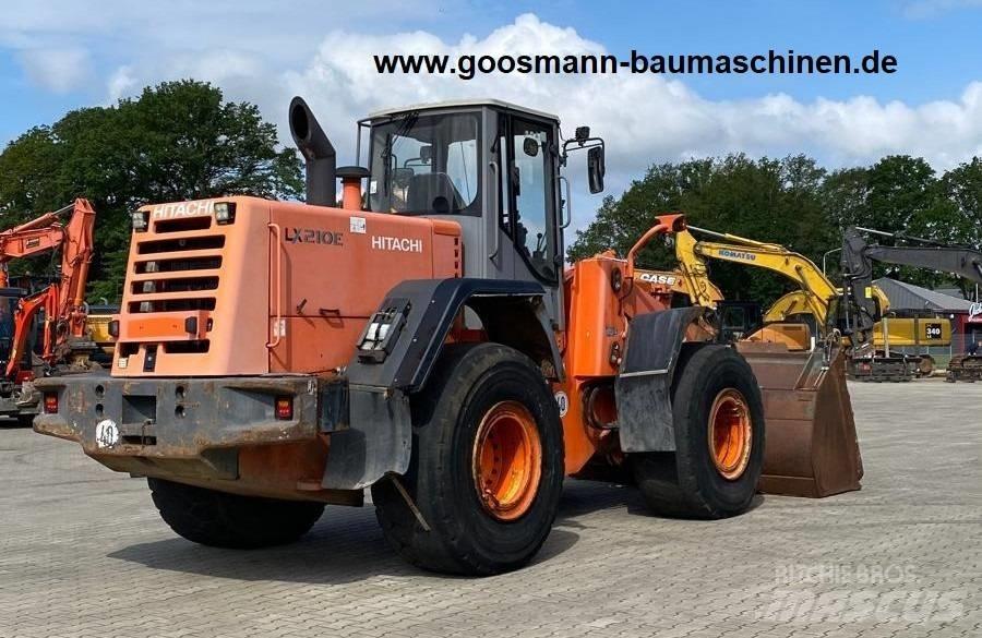Hitachi LX 210 E Pás carregadoras de rodas