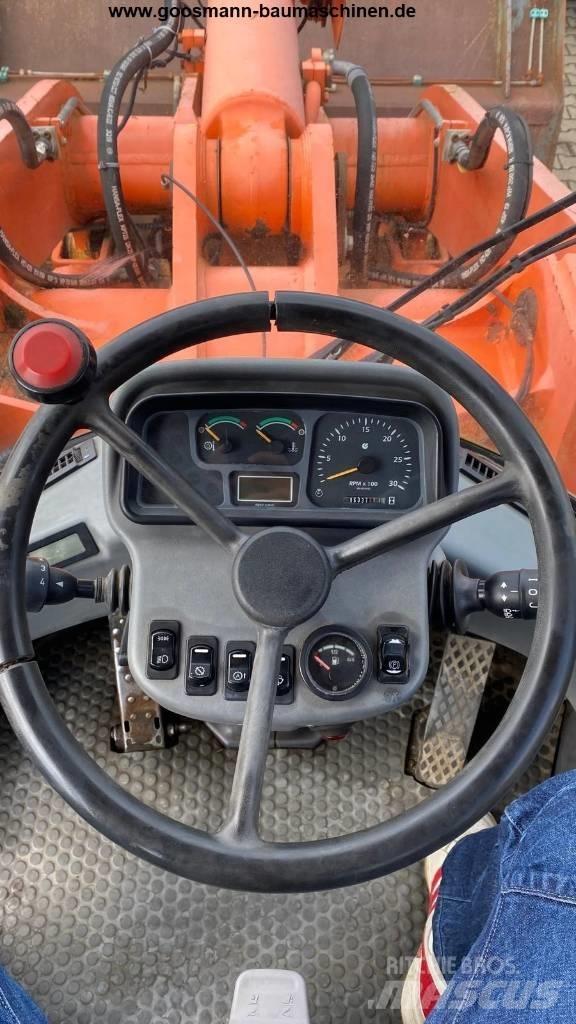 Hitachi LX 210 E Pás carregadoras de rodas