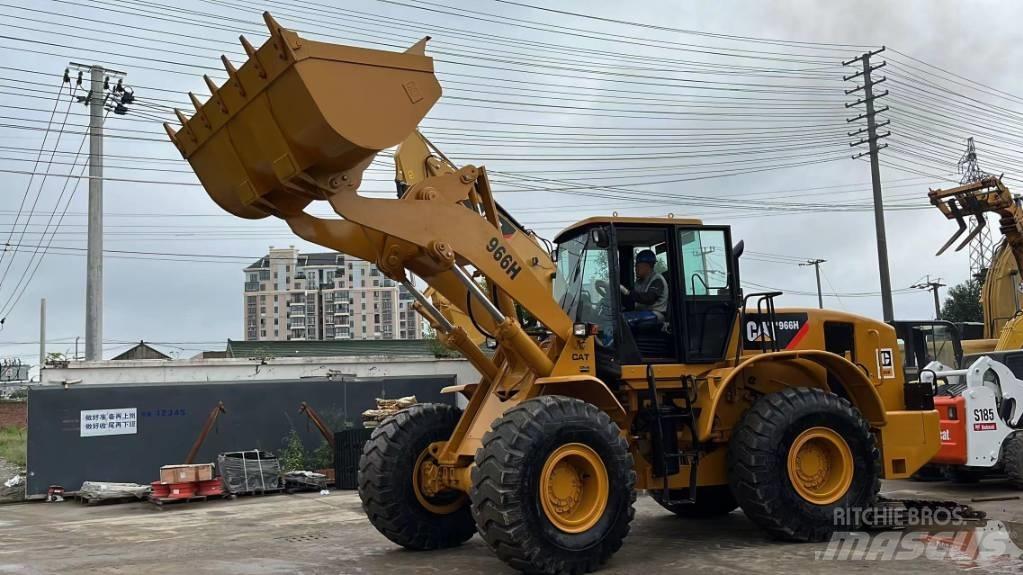 CAT 966 Pás carregadoras de rodas