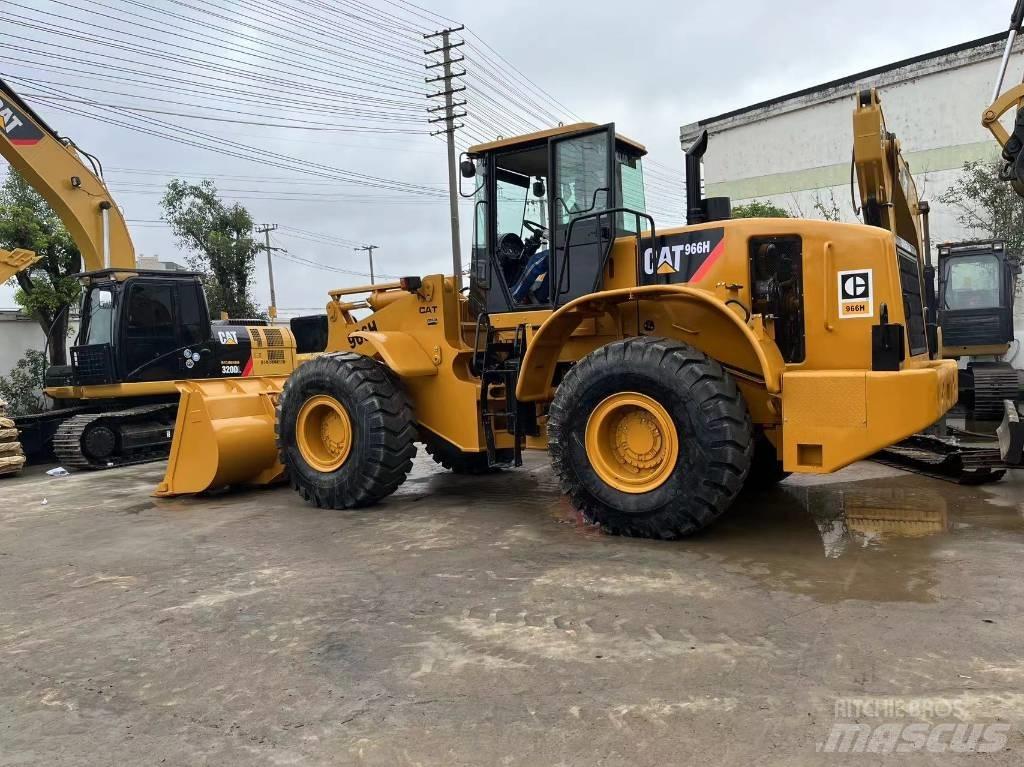 CAT 966 Pás carregadoras de rodas