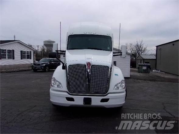 Kenworth T680 Tractores (camiões)