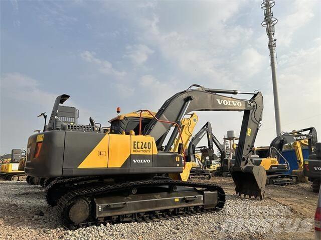 Volvo EC240 Escavadoras de rastos