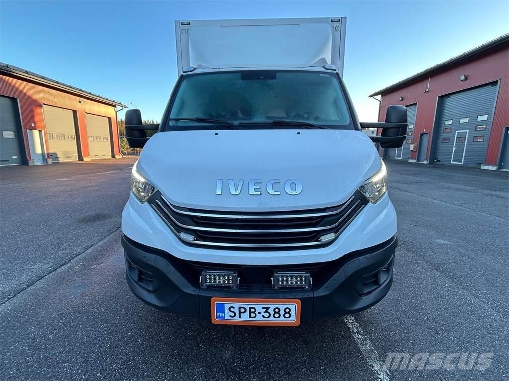 Iveco Daily Carrinhas de caixa fechada