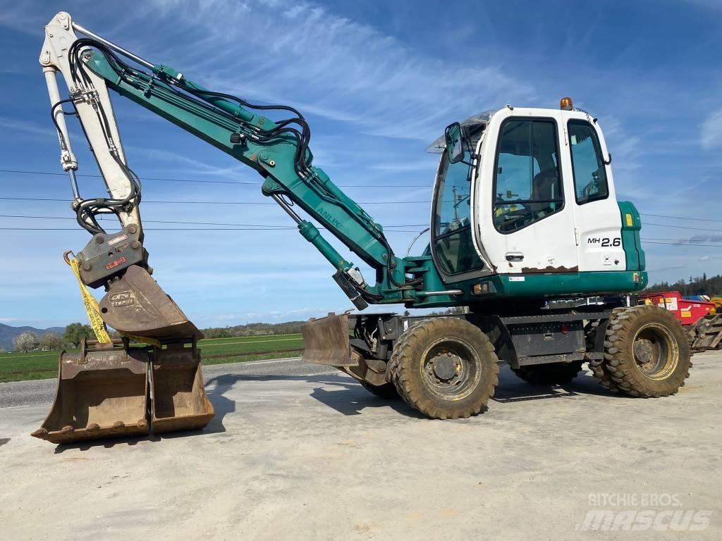 New Holland MH 2.6 Escavadoras de rodas