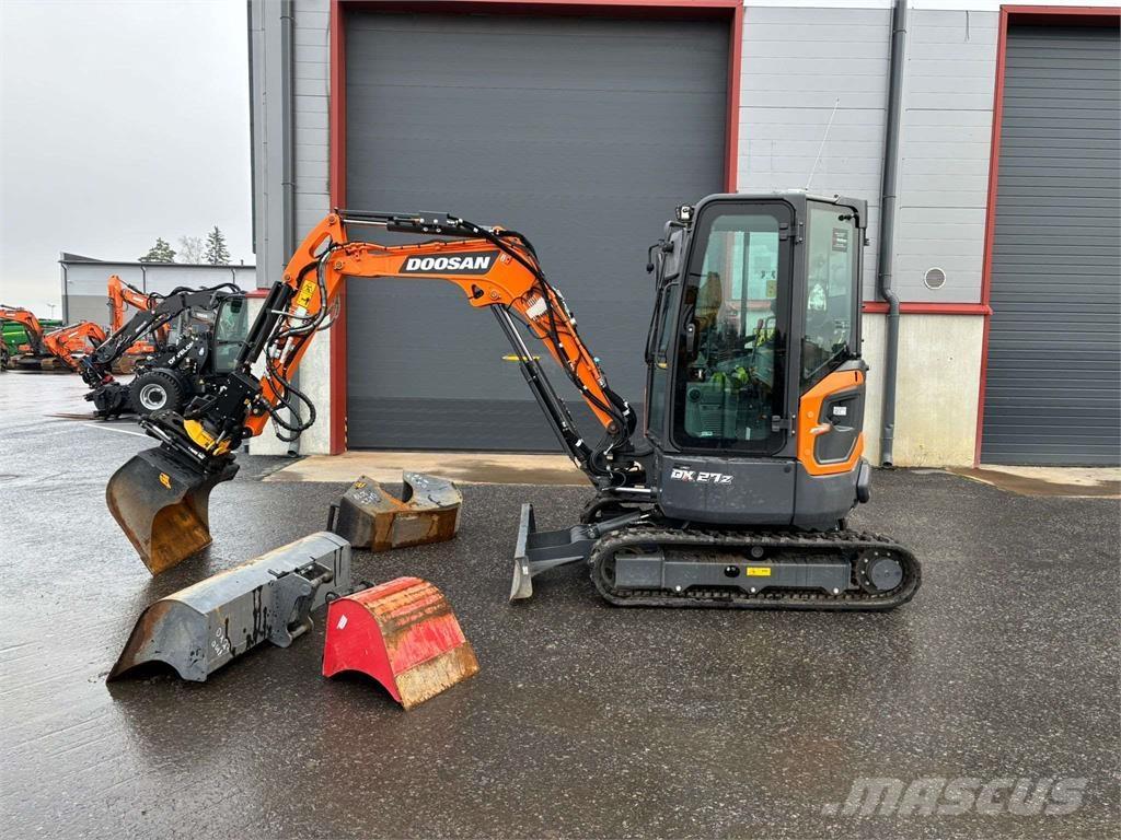 Doosan DX27Z-7 Mini Escavadoras <7t