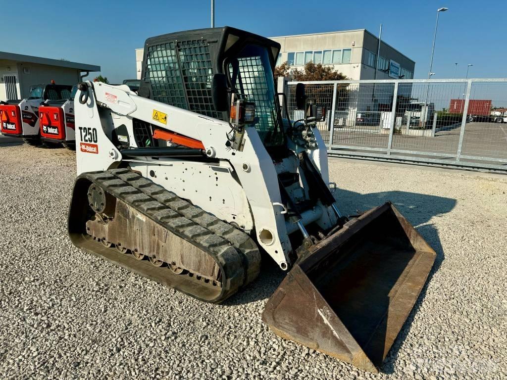 Bobcat T 250 Pás Carregadoras de rastos