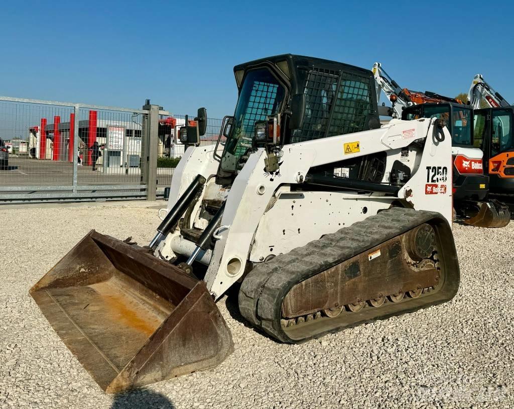 Bobcat T 250 Pás Carregadoras de rastos