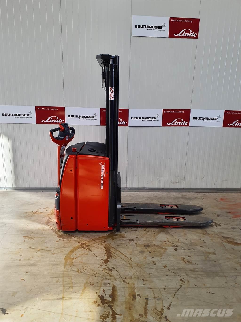 Linde L16i Empilhador para operador externo