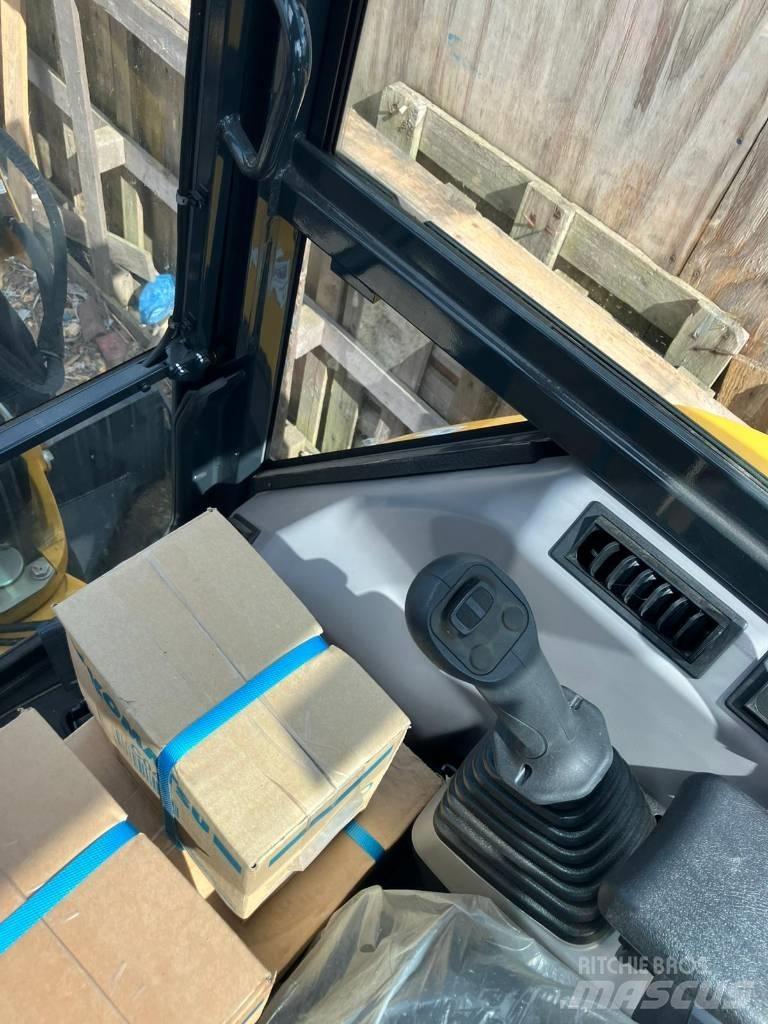 Komatsu PC 26 MR Mini Escavadoras <7t