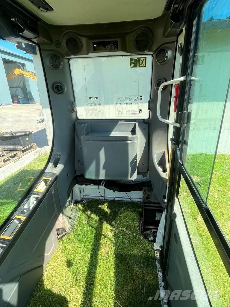 Liebherr 11407040 Cabines e interior