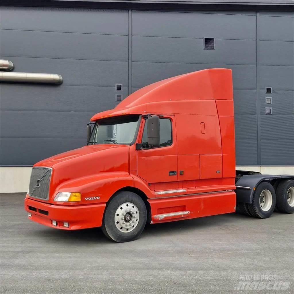 Volvo VNL-4 Tractores (camiões)
