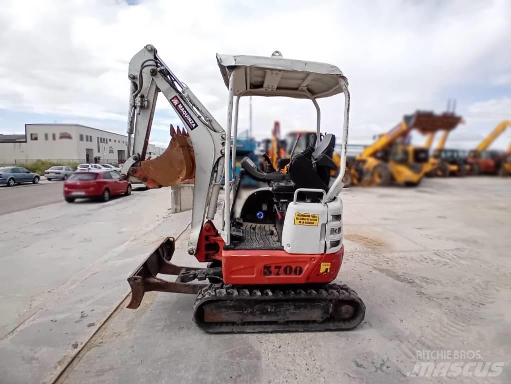 Takeuchi TB 215 R Mini Escavadoras <7t