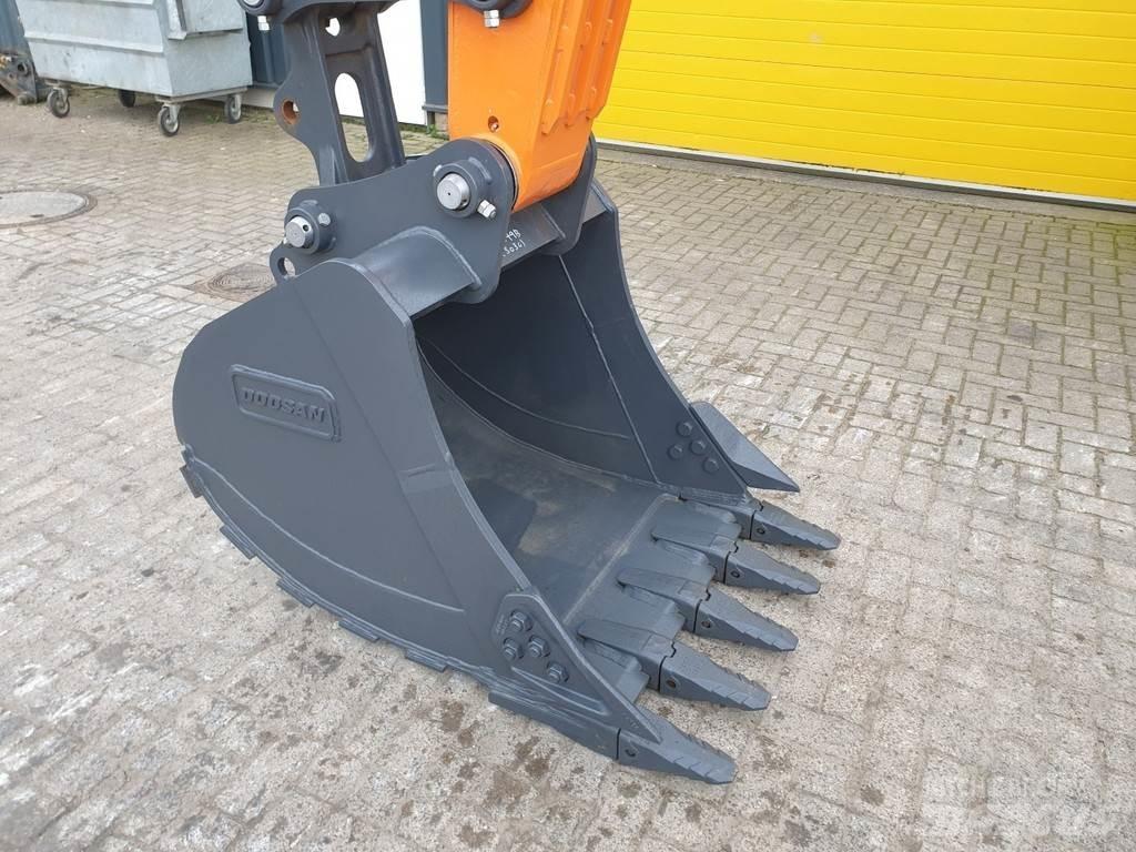 Develon DX140LC Escavadoras de rastos
