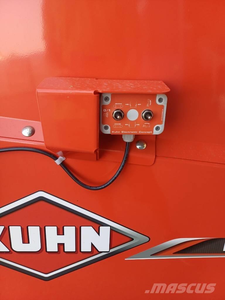Kuhn Primor 2060 M Cortadores, moinhos e desenroladores de fardos