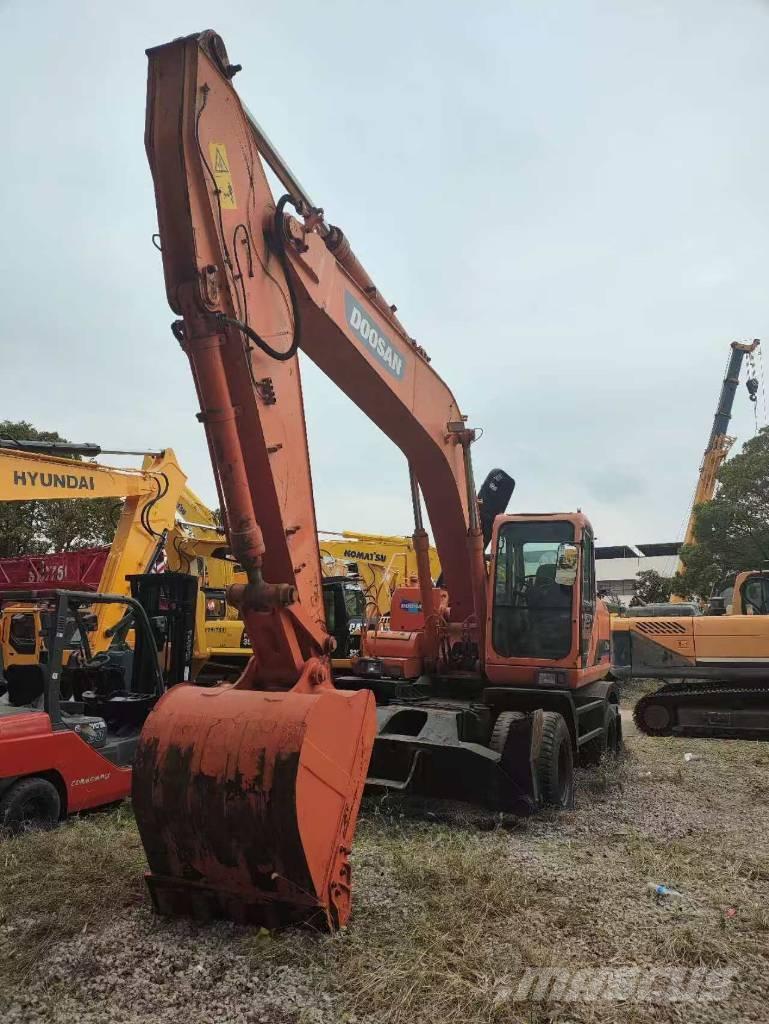 Doosan DH 210 W-7 Escavadoras de rodas