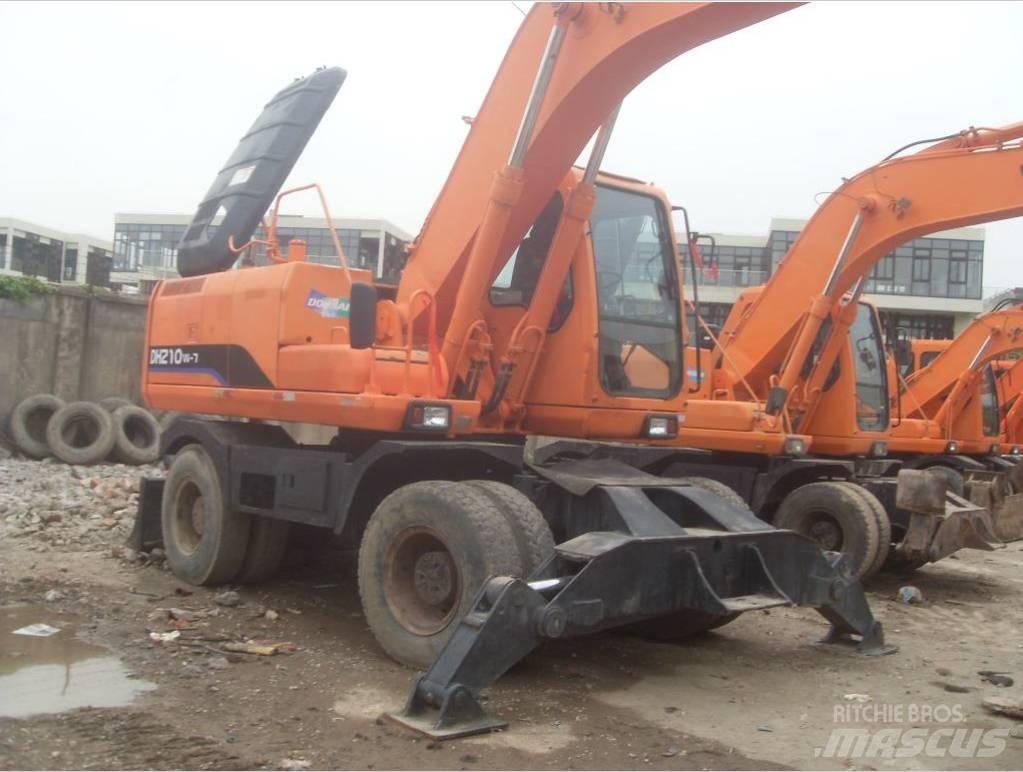Doosan DH 210 W-7 Escavadoras de rodas